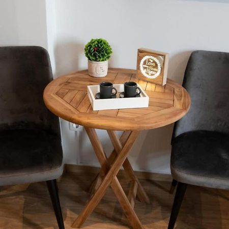 Cozy Modern Studio In Thessaloniki Daire Dış mekan fotoğraf